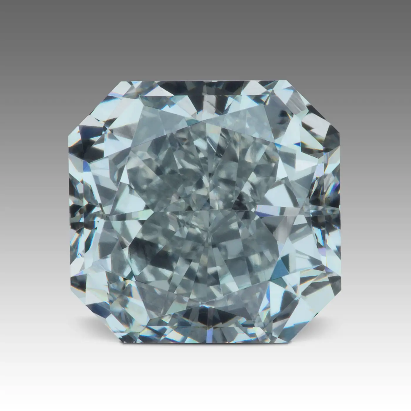 1.41-Carat-Grey-Blue-Radiant-Cut-Diamond-Engagement-Ring-Scarselli-GIA-Certified-3.webp