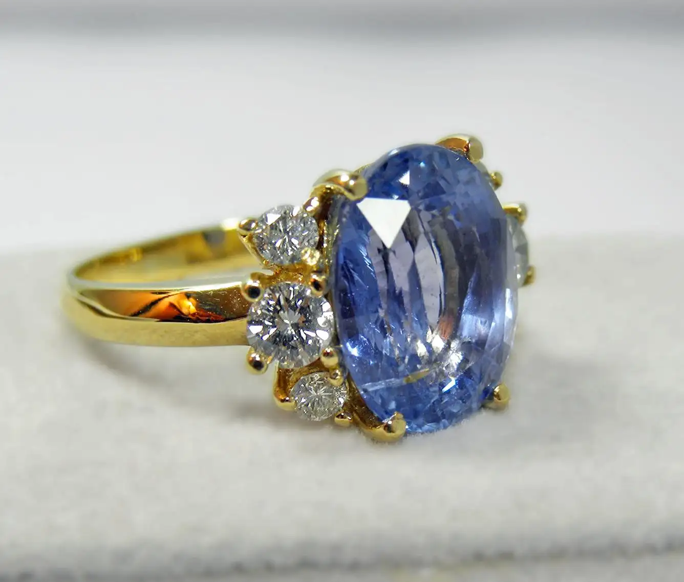 10.80-Carat-Certified-Natural-Unheated-Blue-Sapphire-a-3.webp