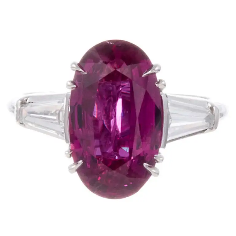 3.94-Carat-Ruby-and-Baguette-Diamond-Ring-1.webp