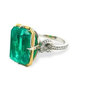 3ct Emerald in Forget Me Knot Ring Platinum and 22ct Yellow Gold