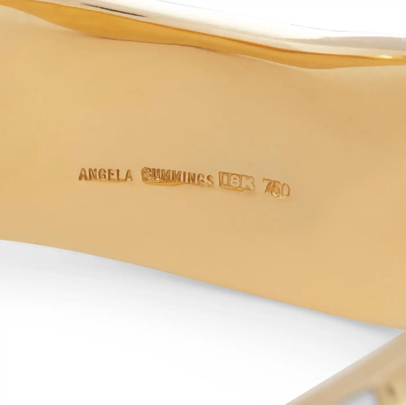 Angela-Cummings-Gold-and-Mother-or-Pearl-Bangle-4.webp