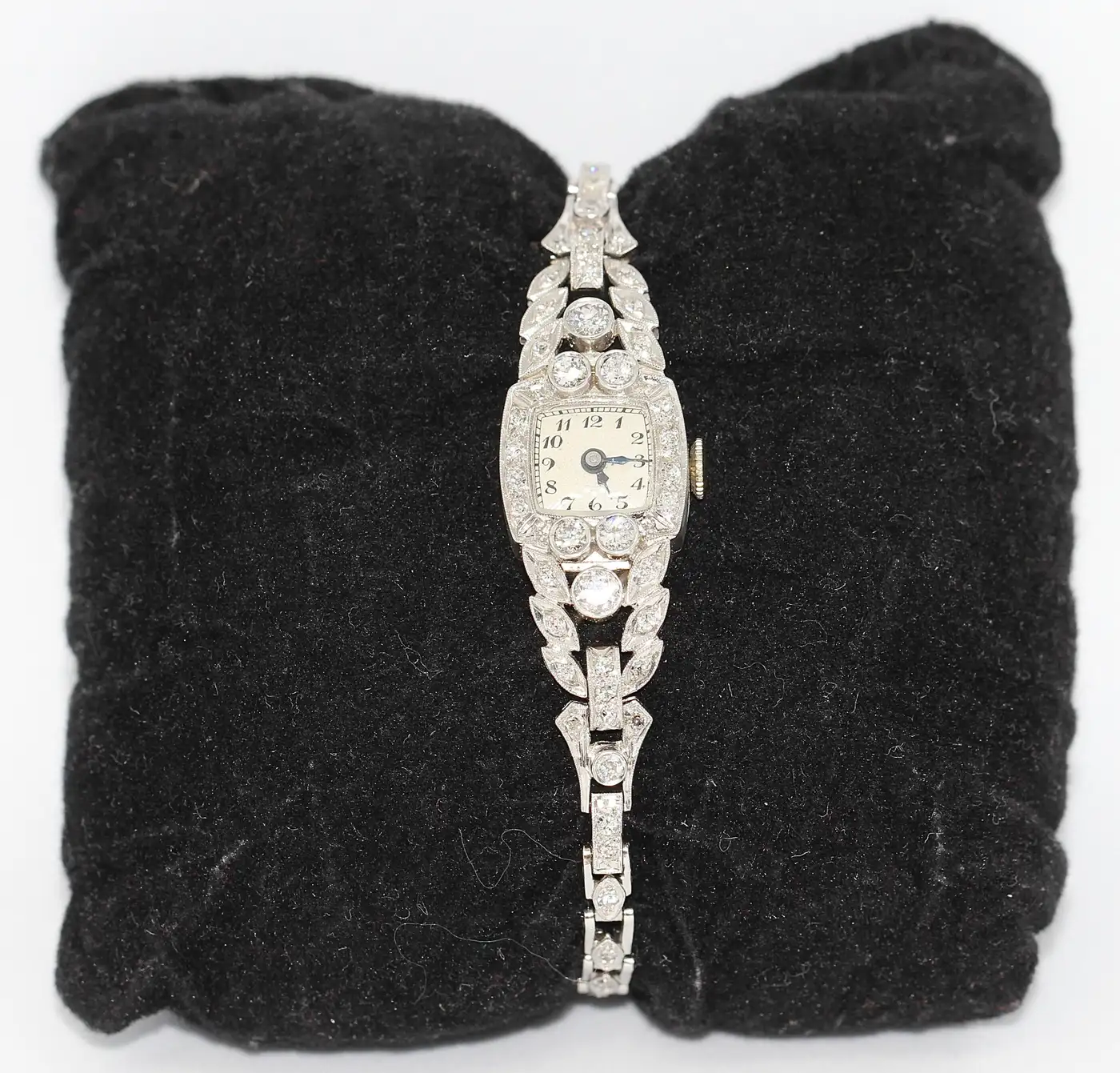 Antique-Art-Nouveau-Ladies-Wrist-Watch-Platinum-with-Diamonds-5.webp