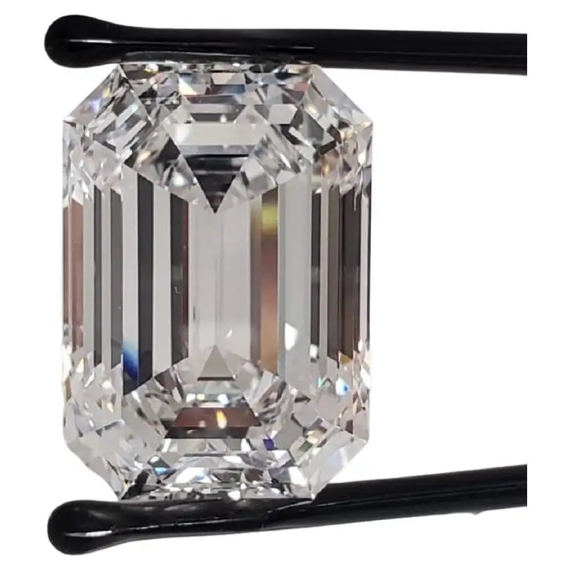 Golconda-Type-IIA-GIA-Certified-30-Carat-Emerald-Cut-Diamond-D-COLOUR-Flawless-1.webp
