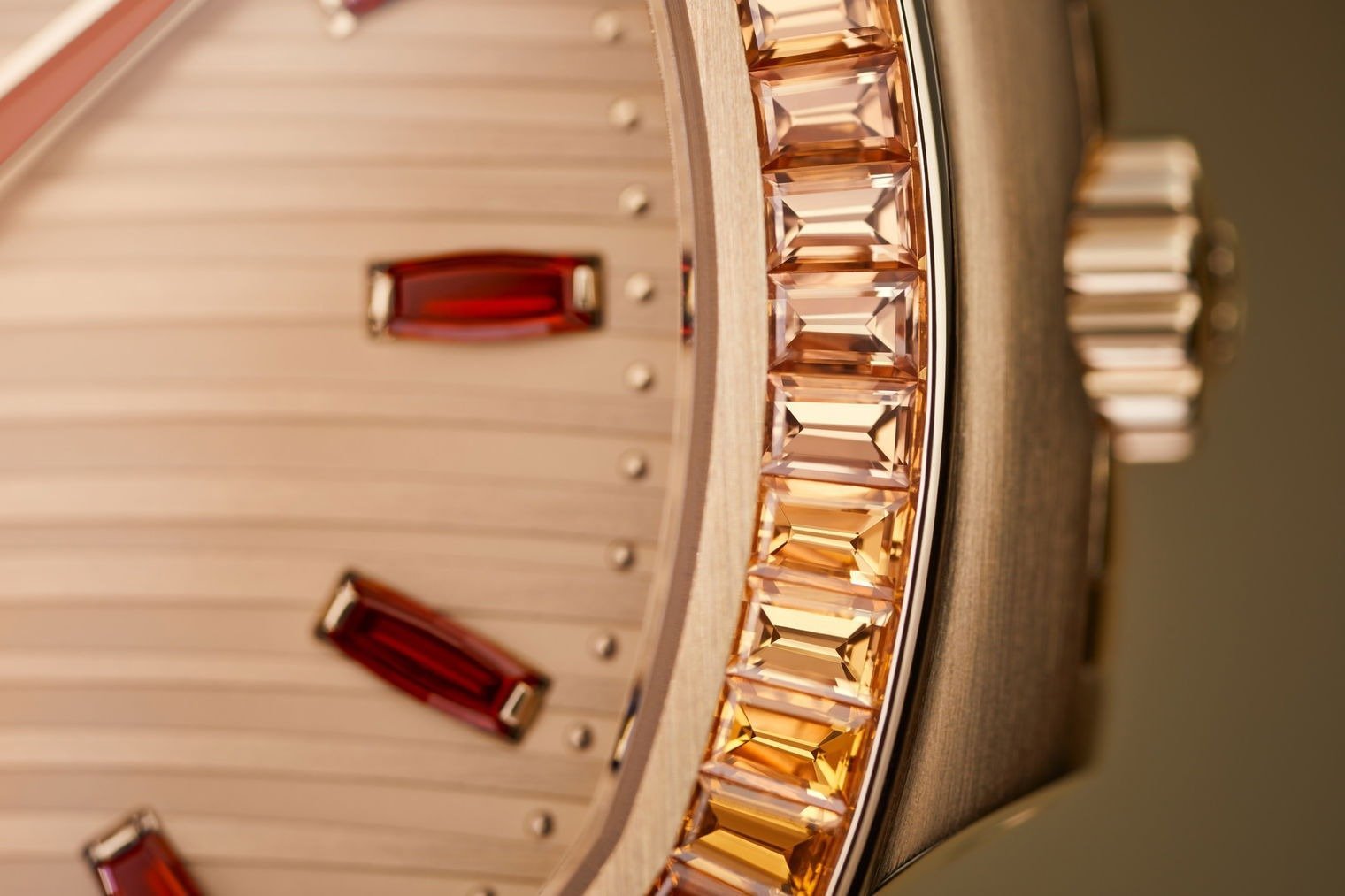 patek-philippe-nautilus-joailler-6.jpg