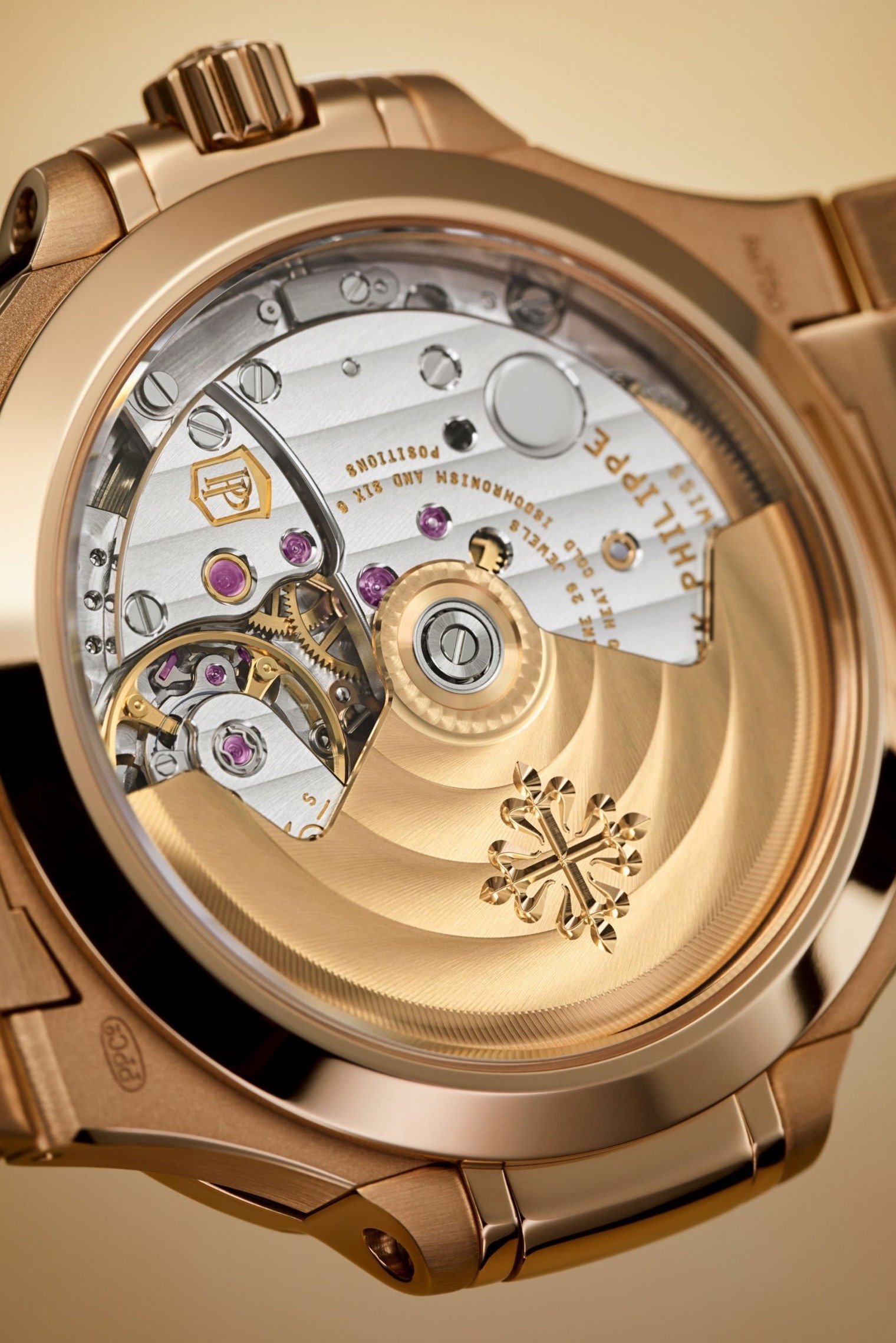 patek-philippe-nautilus-joailler-9.jpg